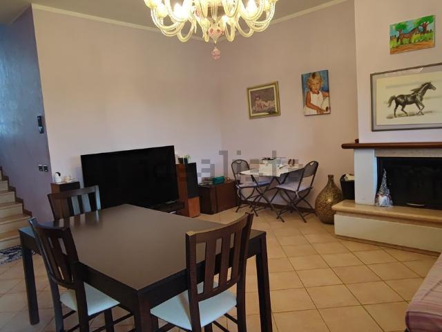 Casa in vendita a Borghetto, Valeggio Sul Mincio