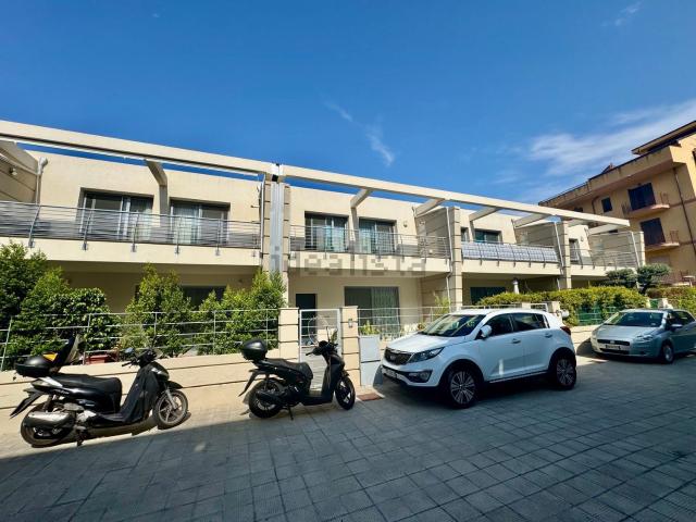 Casa in vendita a Calabria, Reggio Calabria