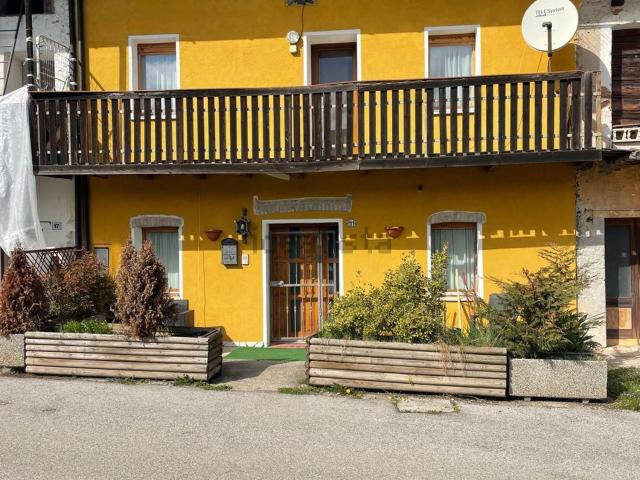 Casa in vendita a Feltre, Veneto
