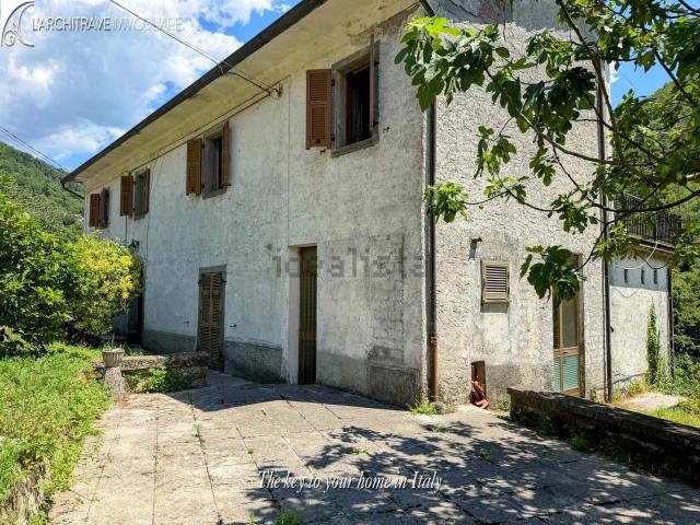 Casa in vendita a Unione di comuni Montana Lunigiana, Comano