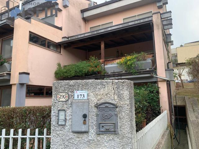 Casa in vendita a Calabria, Cosenza