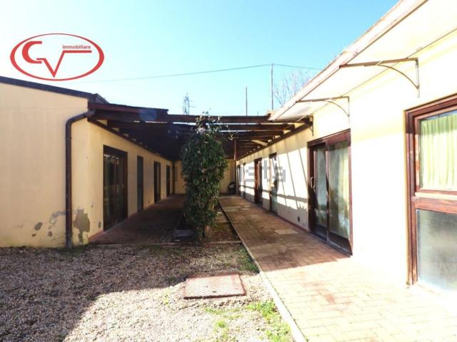 Casa in vendita a Montevarchi, Toscana