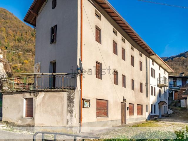 Casa in vendita a Borgo Valbelluna, Marziai