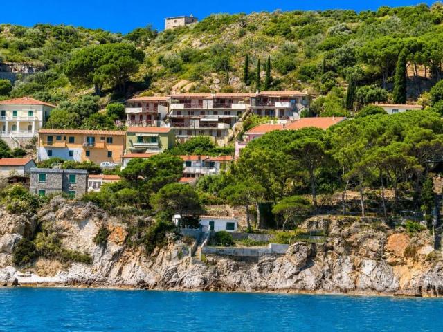 Casa in vendita a Isola del Giglio, Giglio Porto