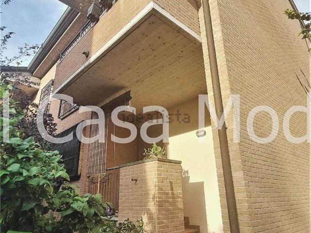 Casa in vendita a Modena, Cognento