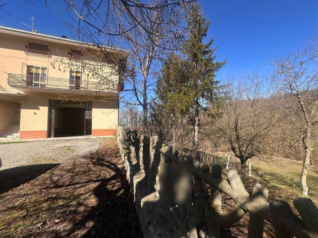 Casa in vendita a Montese, Reggio Emilia