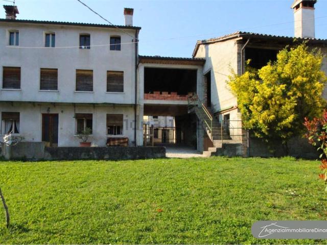 Casa in vendita a Miane, Veneto