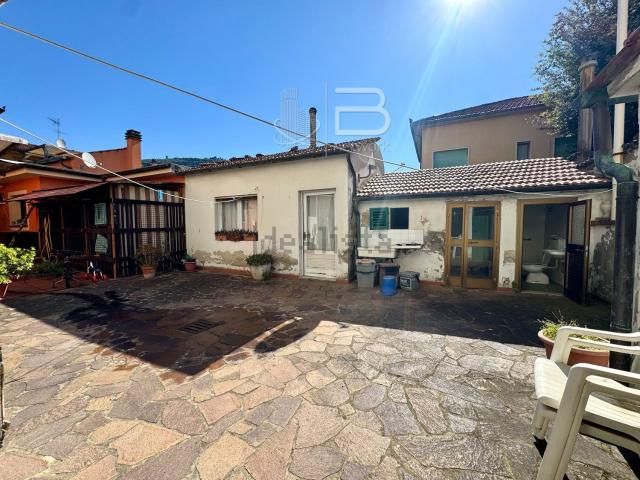 Casa in vendita a Le Case, Montevettolini