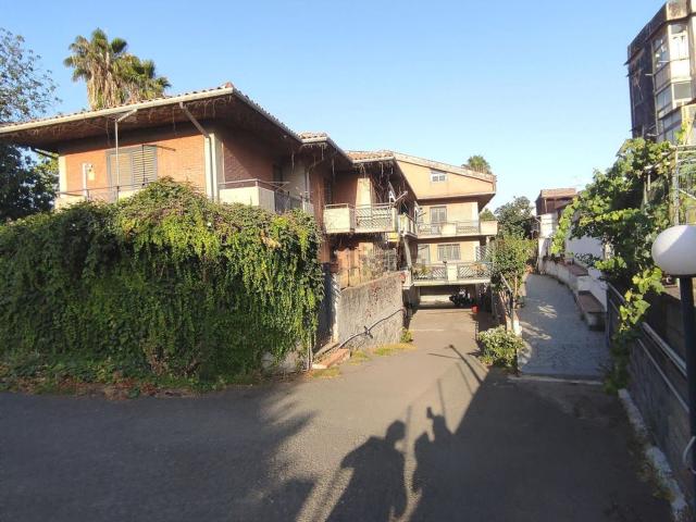 Casa in vendita a San Giovanni La Punta, Sicilia