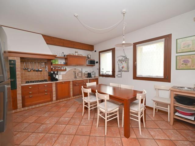 Casa in vendita a Ponzano Veneto, Ponzano