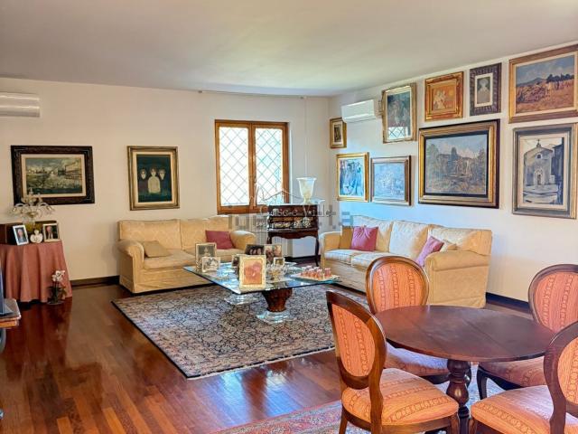 Casa in vendita a San Martino, Prato