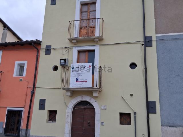 Casa in vendita a Sulmona, Abruzzo