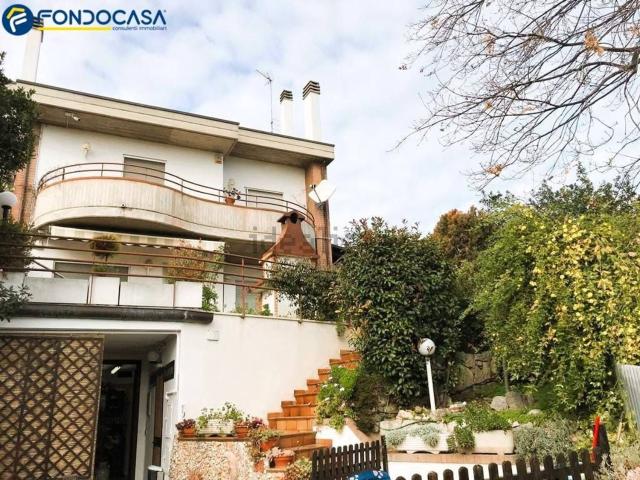 Casa in vendita a San Filippo Neri, Marche