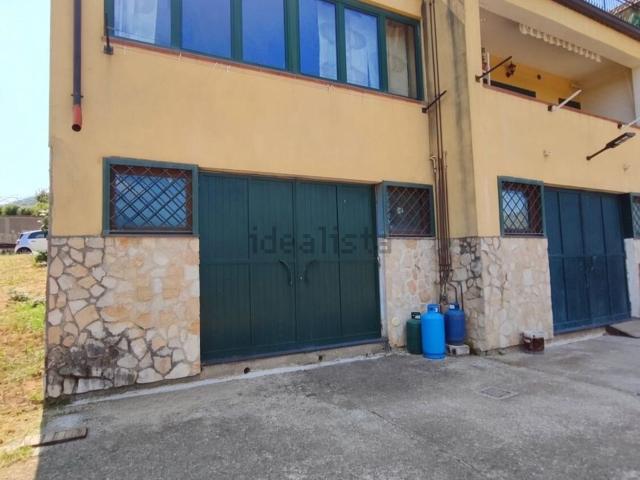Casa in vendita a Ornito, Giffoni Valle Piana