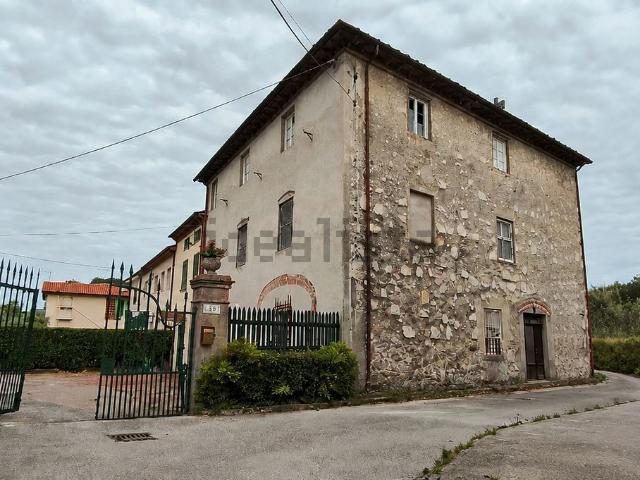Casa in vendita a Capannori, Toscana