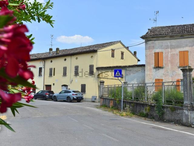 Casa in vendita a Bassa Reggiana, Re