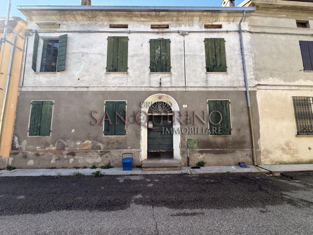 Casa in vendita a Casalbellotto, Casalmaggiore