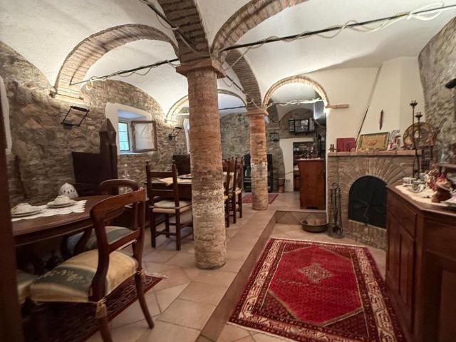 Casa in vendita a Unione dei comuni del Distretto Ceramico, Maranello