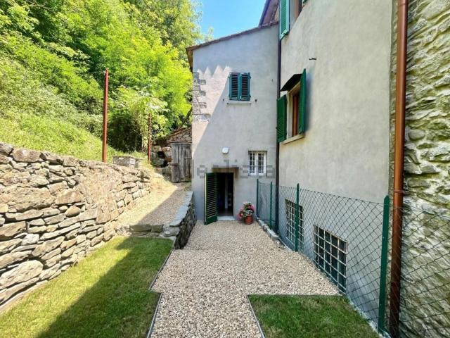 Casa in vendita a Pistoia, Toscana