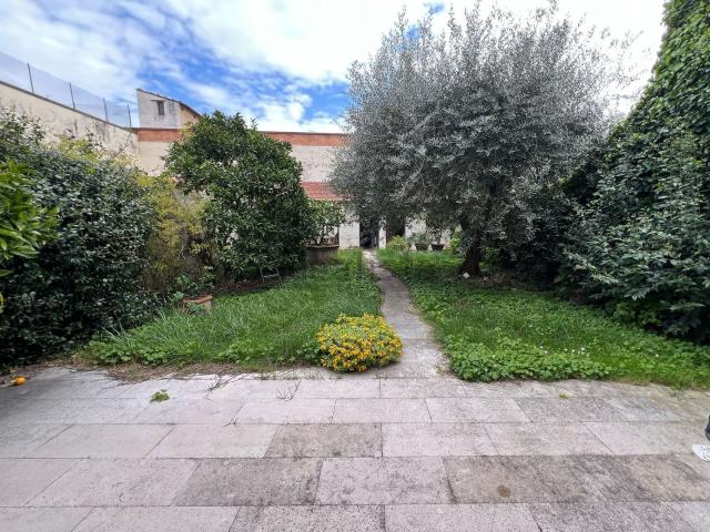 Casa in vendita a Unione dei Comuni Circondario dell'Empolese Valdelsa, Empoli