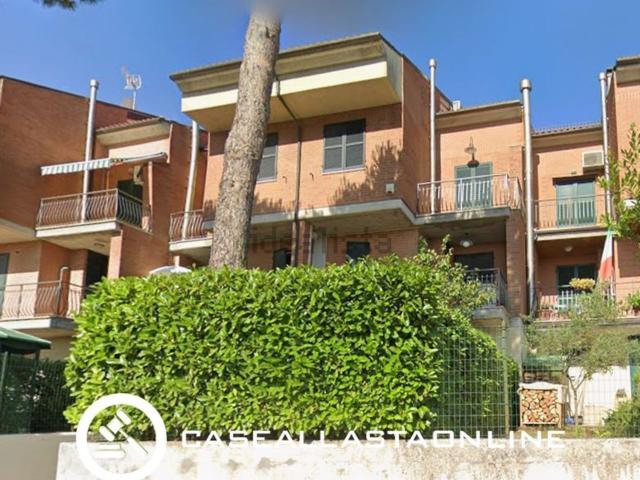 Casa in vendita a Marche, Ancona