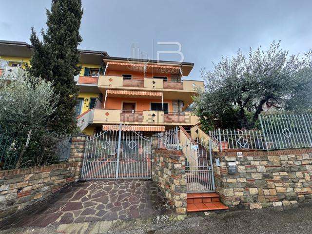 Casa in vendita a Grotta Parlanti, Montevettolini
