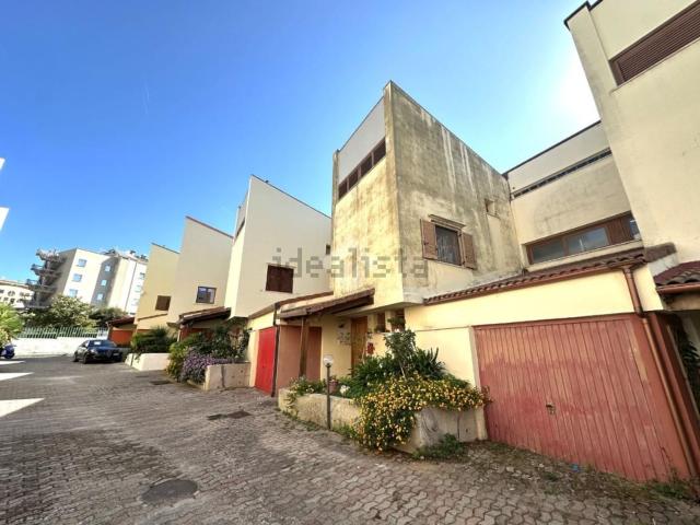 Casa in vendita a Carbonazzi, Cala Di Volpe