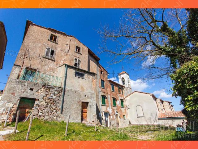 Casa in vendita a Montieri, Toscana
