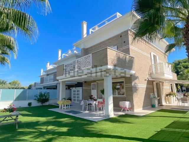 Casa in vendita a Mare, Marche