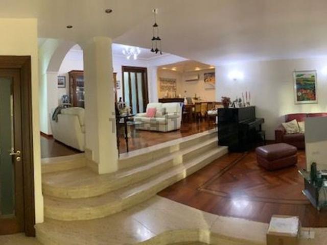 Casa in vendita a Mezzano, Caserta