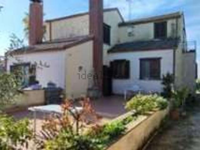 Casa in vendita a Viterbo, Lazio