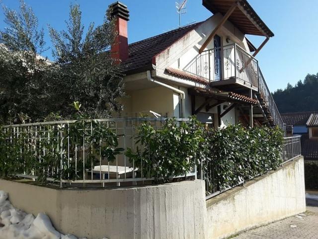Casa in vendita a Brecciarolo, Ascoli Piceno