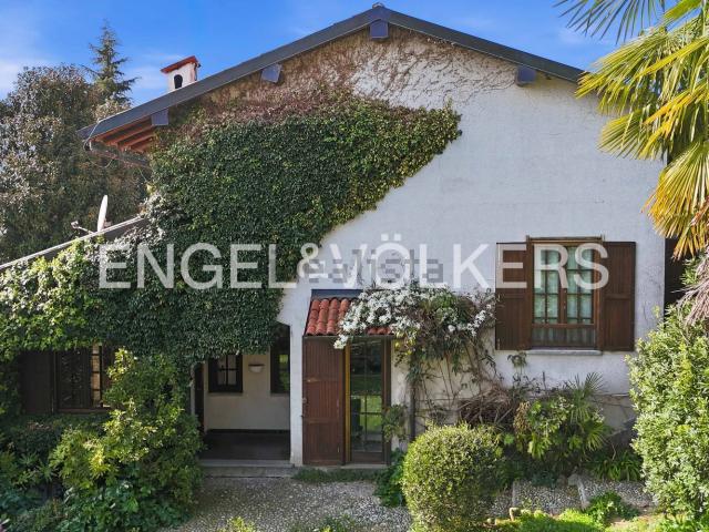 Casa in vendita a Casciago, Lombardia