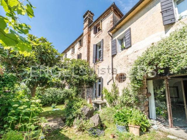 Casa in vendita a Volpago Del Montello, Veneto