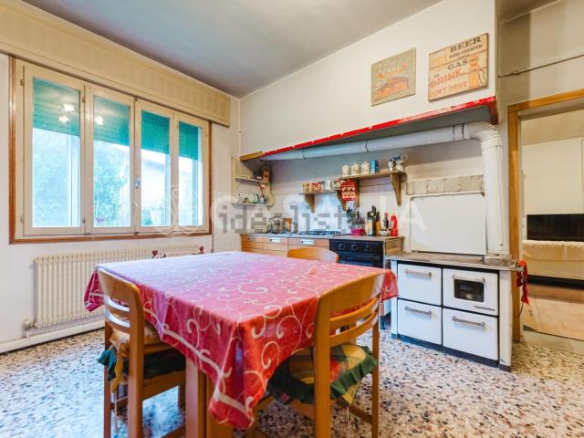 Casa in vendita a Morgano, Ongarie