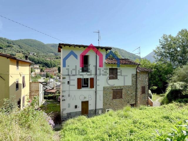 Casa in vendita a Unione dei comuni Media Valle del Serchio, Borgo A Mozzano
