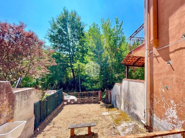Casa in vendita a Strazzari, San Giovanni a Piro