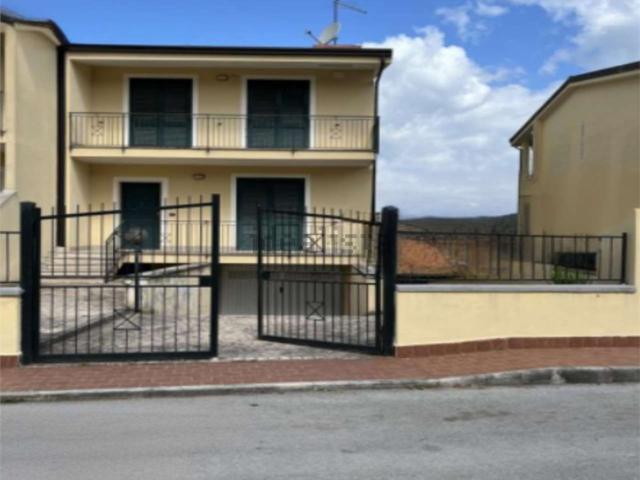Casa in vendita a Pontecorvo, Lazio