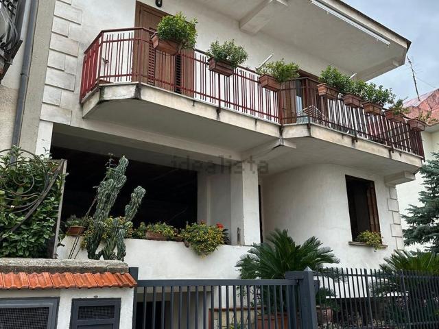 Casa in vendita a Avella, Campania