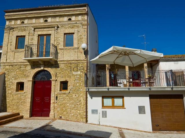 Casa in vendita a Villa Deo, Ortona