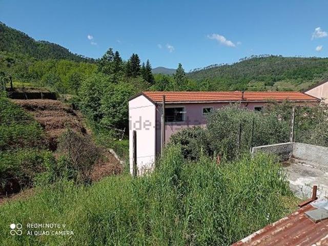 Casa in vendita a Beverino, Canevolivo