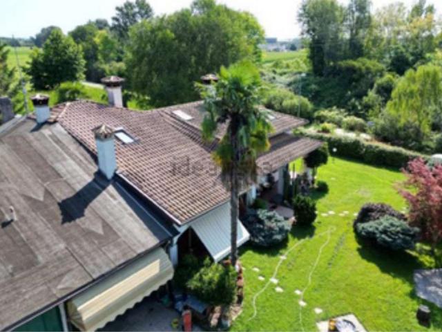 Casa in vendita a Zoppola, Friuli-Venezia Giulia