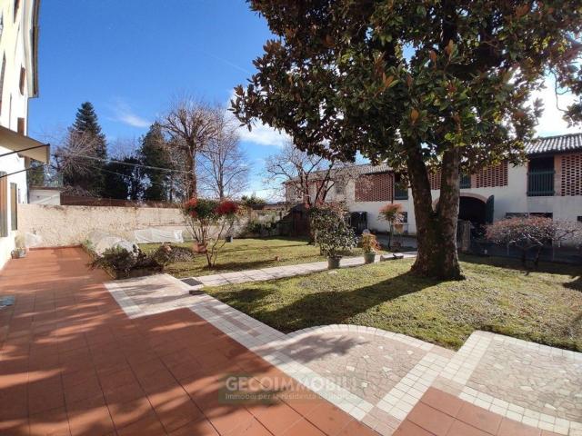 Casa in vendita a Cavaso del Tomba, Caniezza