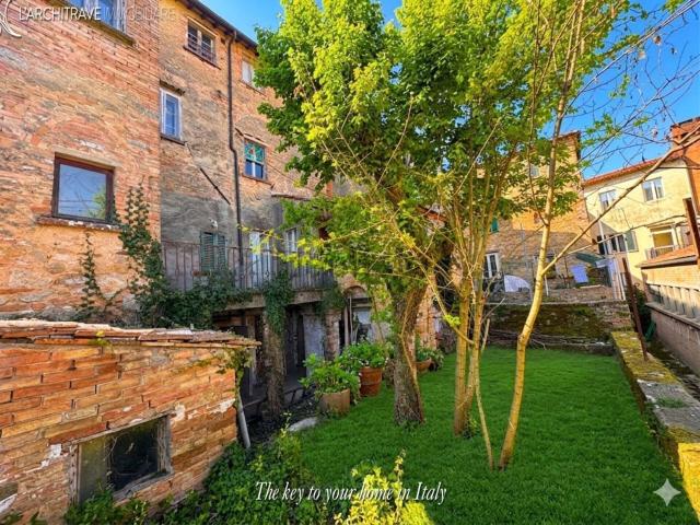 Casa in vendita a Volterra, Toscana