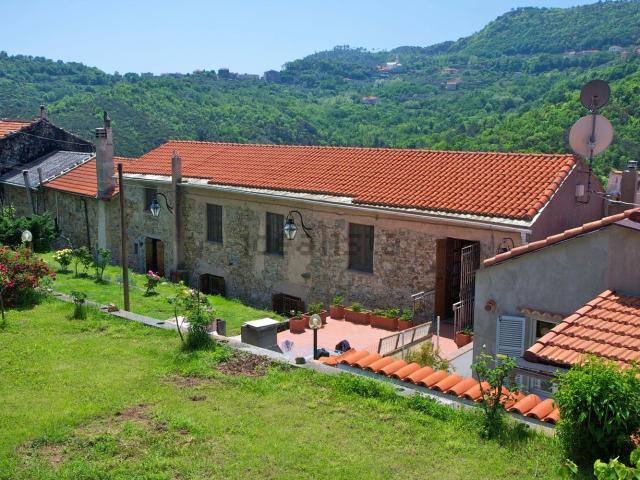 Casa in vendita a Gandoglia, Noli