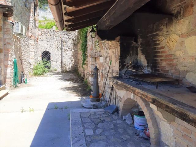 Casa in vendita a Orvinio, Lazio