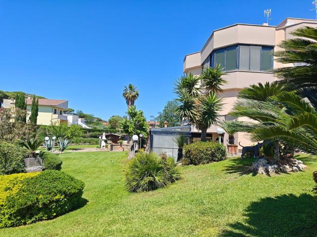 Casa in vendita a Nascosa, Latina