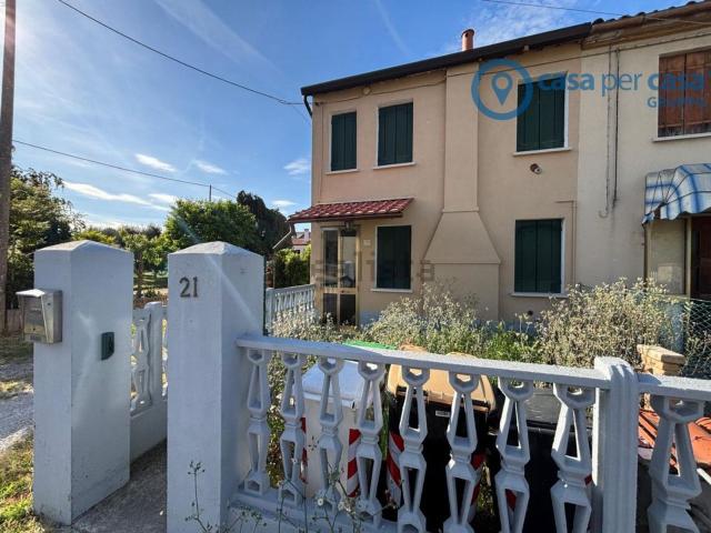 Casa in vendita a Sant'Apollinare, Rovigo