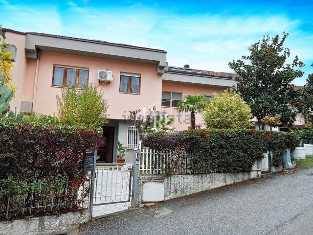 Casa in vendita a Calabria, Cosenza