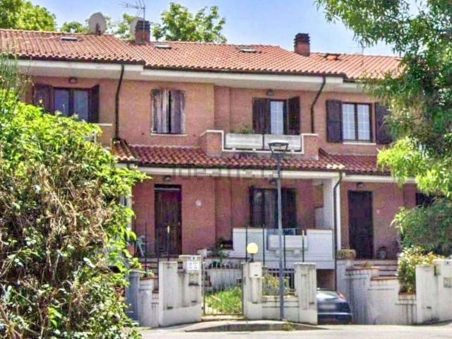 Casa in vendita a Marche, Macerata